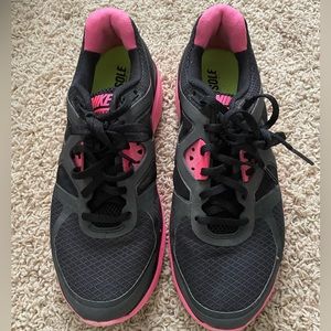 Nike LunarGlide Black and Pink Women’s Running Shoe